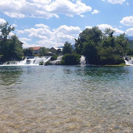 Vila Kuca Za Odmor Susnjar Ripac Exteriér fotografie