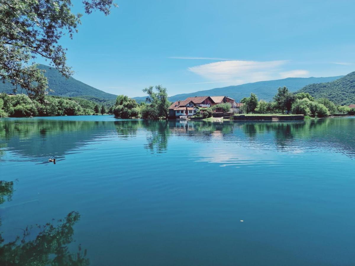 Vila Kuca Za Odmor Susnjar Ripac Exteriér fotografie