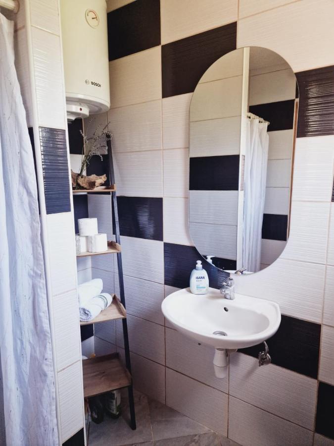 Vila Kuca Za Odmor Susnjar Ripac Exteriér fotografie