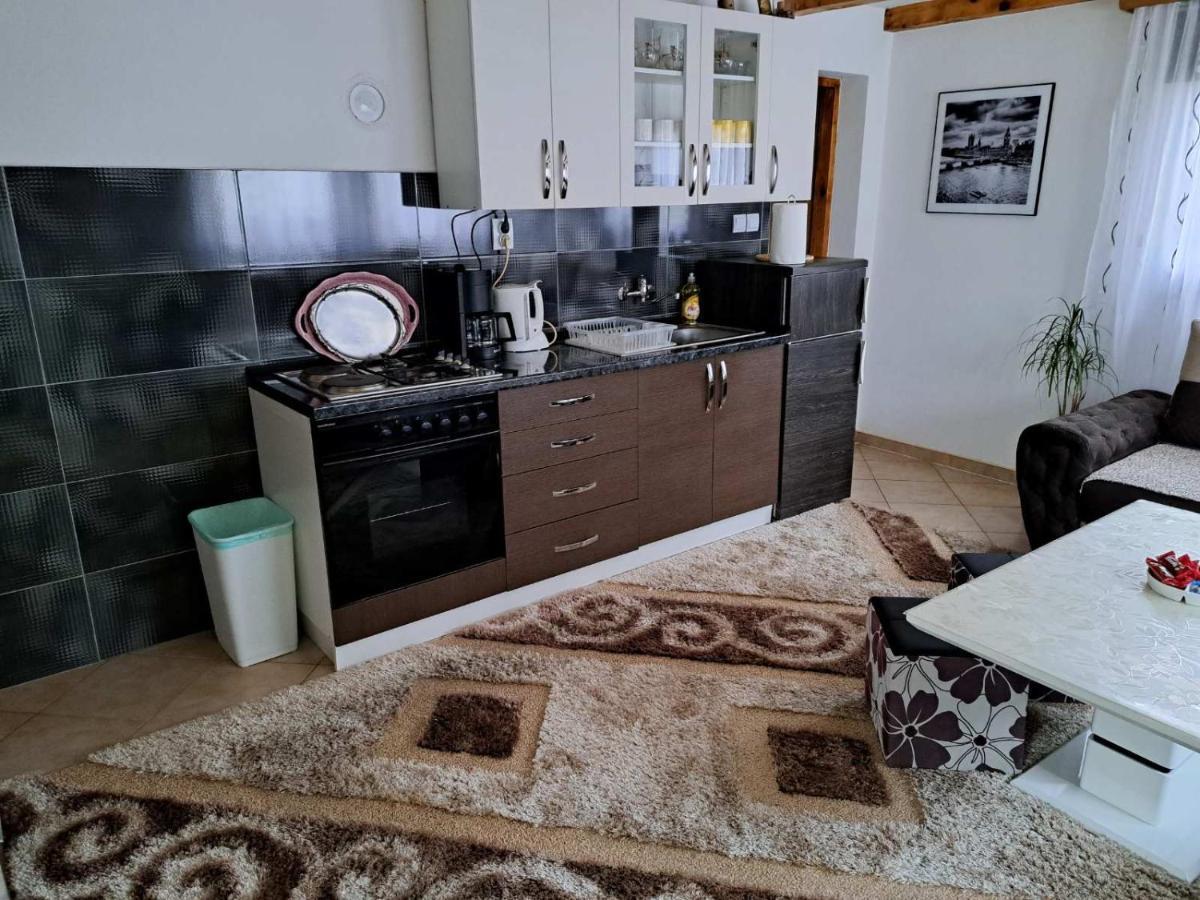 Vila Kuca Za Odmor Susnjar Ripac Exteriér fotografie