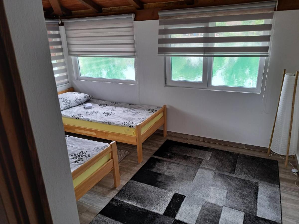 Vila Kuca Za Odmor Susnjar Ripac Exteriér fotografie